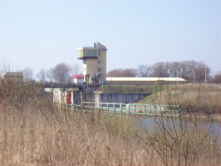 Lock Dwory, Wisla river, Poland