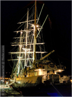 Azoren/Faial, Horta, Im Hafen bei Nacht