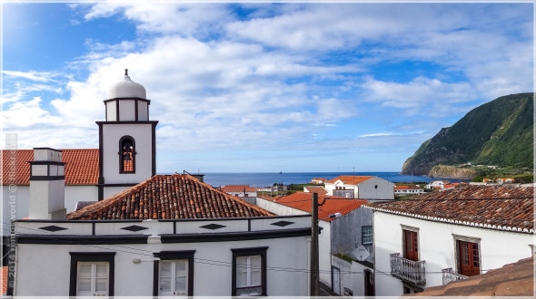 Azoren/Flores, Faja Grande, Blick aus dem Dachfenster