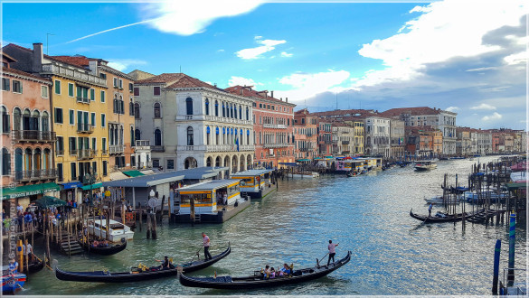 Venedig, Blick auf den Canale Grande von der Rialto Brücke