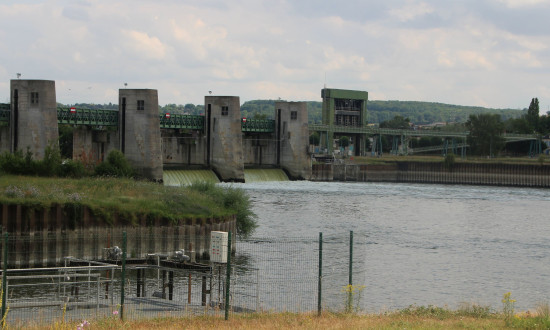 Port-Mort - Le barrage sur la Seine