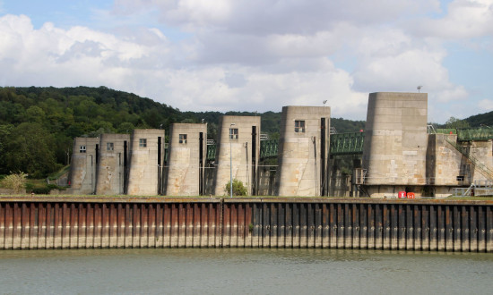 Saint-Pierre-la-Garenne - Le barrage de Port-Mort