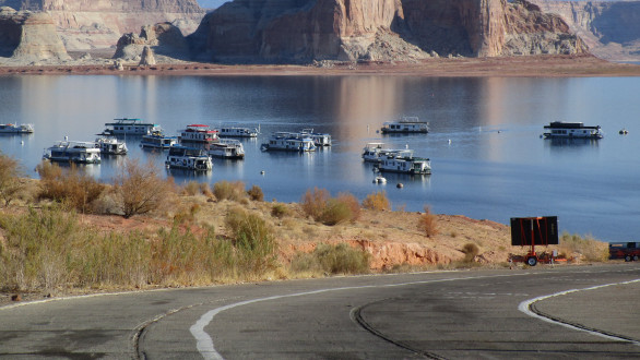 Arizona - Lake Powell:  Boat ramp & parked houseboats