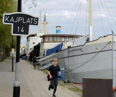 8083 Fotos aus Stockholm, der Hauptstadt Schwedens; ehem. Hafenanlage am Söder Mälarstrand  - jetzt Liegeplätze für Hausboote.
