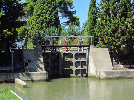 Canal de Jonction, écluse (simple) de Saint Cyr (sens Narbonne Canal du Midi), commune de Sallèles d'Aude.