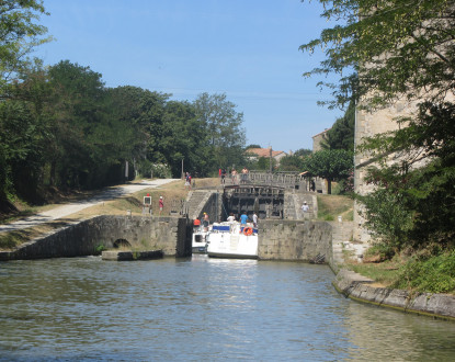 Canal du Midi, écluse (triple) de Trèbes (sens Etang de Thau Toulouse)