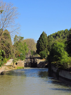 Canal du Midi, écluse (double) de Pechlaurier, commune d'Argens Minervois, Aude.