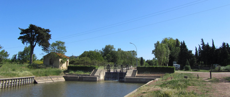 Canal du Midi, écluse (simple) de Bagnas, dernière écluse en venant de Toulouse, commune d'Agde, Hérault.