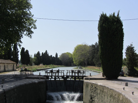 Canal du Midi, écluse (simple) d'Homps (sens Etang de Thau Toulouse), commune d'Homps, Aude.