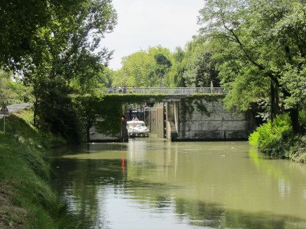 Canal du Midi, écluse (double) de Castanet (sens Toulouse Etang de Thau), commune de Castanet Tolosan, Haute Garonne (porte du Lauragais).