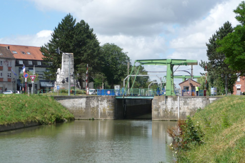 Ecluse et Pont - Merville