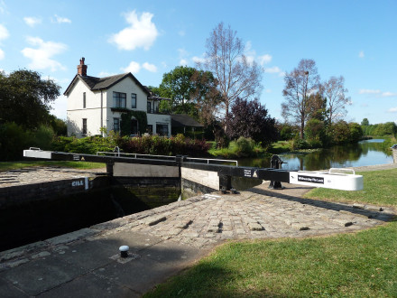 Whitsunday Pie Lock Chesterfield Canal