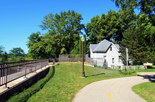 Portage Lock and Keepers' House