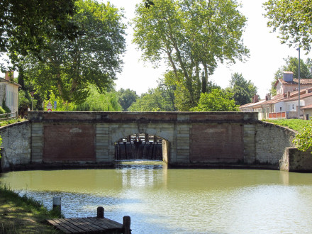 Canal du Midi, écluse (simple) de Gardouch, commune de Gardouch, Haute Garonne.