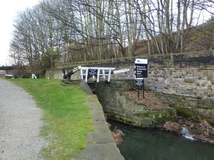 Stanley Dawson Lock 1E Huddersfield Narrow Canal Yorkshire