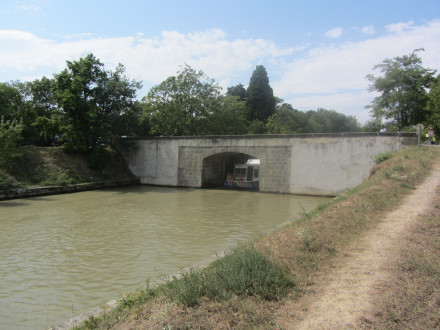 Canal du Midi, écluse (simple) d'Herminis (sens Toulouse Etang de Thau), commune de Carcassonne, Aude.