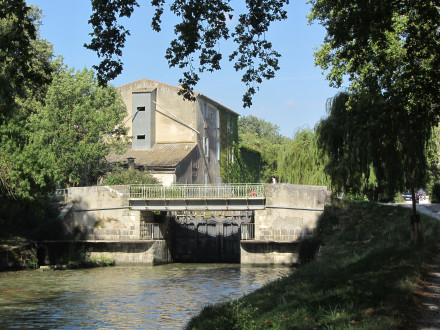 Canal du Midi, écluse (triple) du Vivier (sens Etang de Thau Toulouse), commune de Saint Martin Lalande, Aude.
