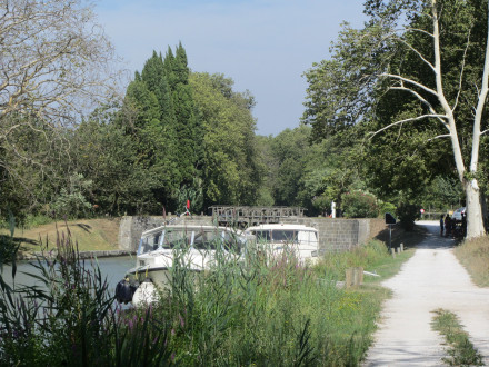 Canal du Midi, écluse (simple) de Villepinte, commune de Villepinte, Aude.