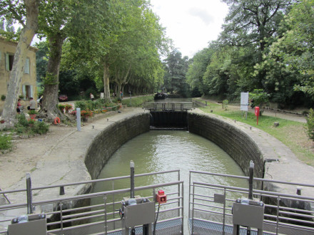 Canal du Midi, écluse (simple) Océan, commune de Montferrand, Aude, première écluse dans ce département.
